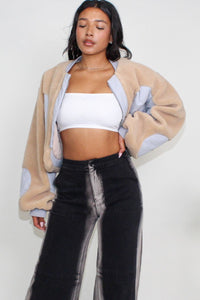 Oversized Fit Jacket - Relaxed silhouette for style and comfort