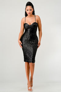 Opulent sequin-embellished sweetheart neckline dress for evening glamour