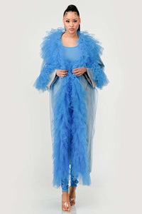 The Azure Dreamcape Set offers an ethereal blend of elegance and whimsy, perfect for those who command a bold yet graceful presence. The centerpiece of this ensemble is a billowing cape, made from layers of soft tulle in a captivating azure blue, creating a voluminous cascade that flows with dreamlike quality.